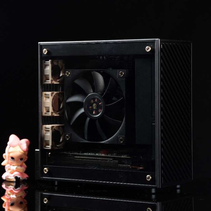 LP P6 ITX Behuizing Aluminium  - Sff Mini Itx Cnc Aluminum Chassis recensie en prijs