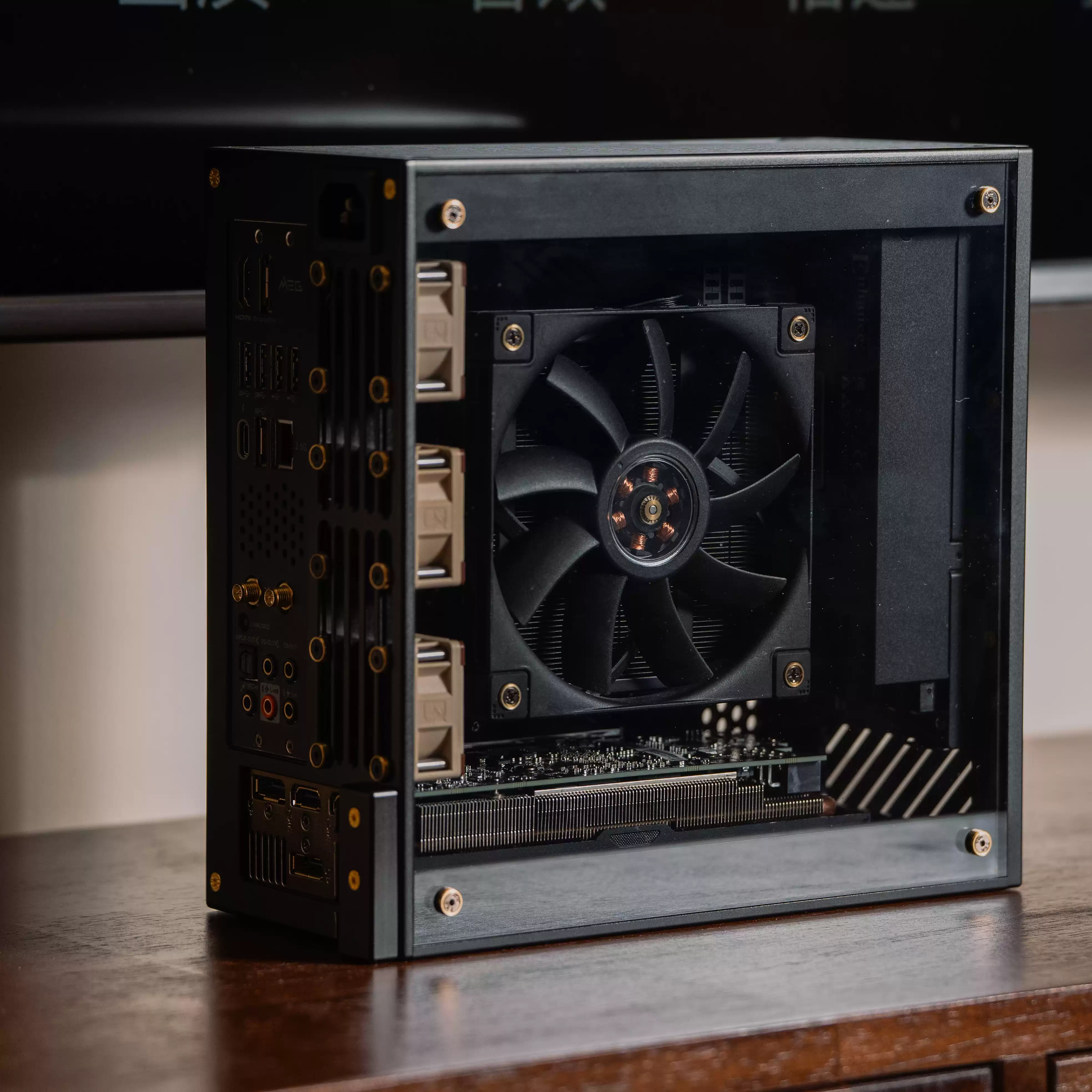 LP P6 ITX Behuizing Aluminium  - Sff Mini Itx Cnc Aluminum Chassis recensie en prijs